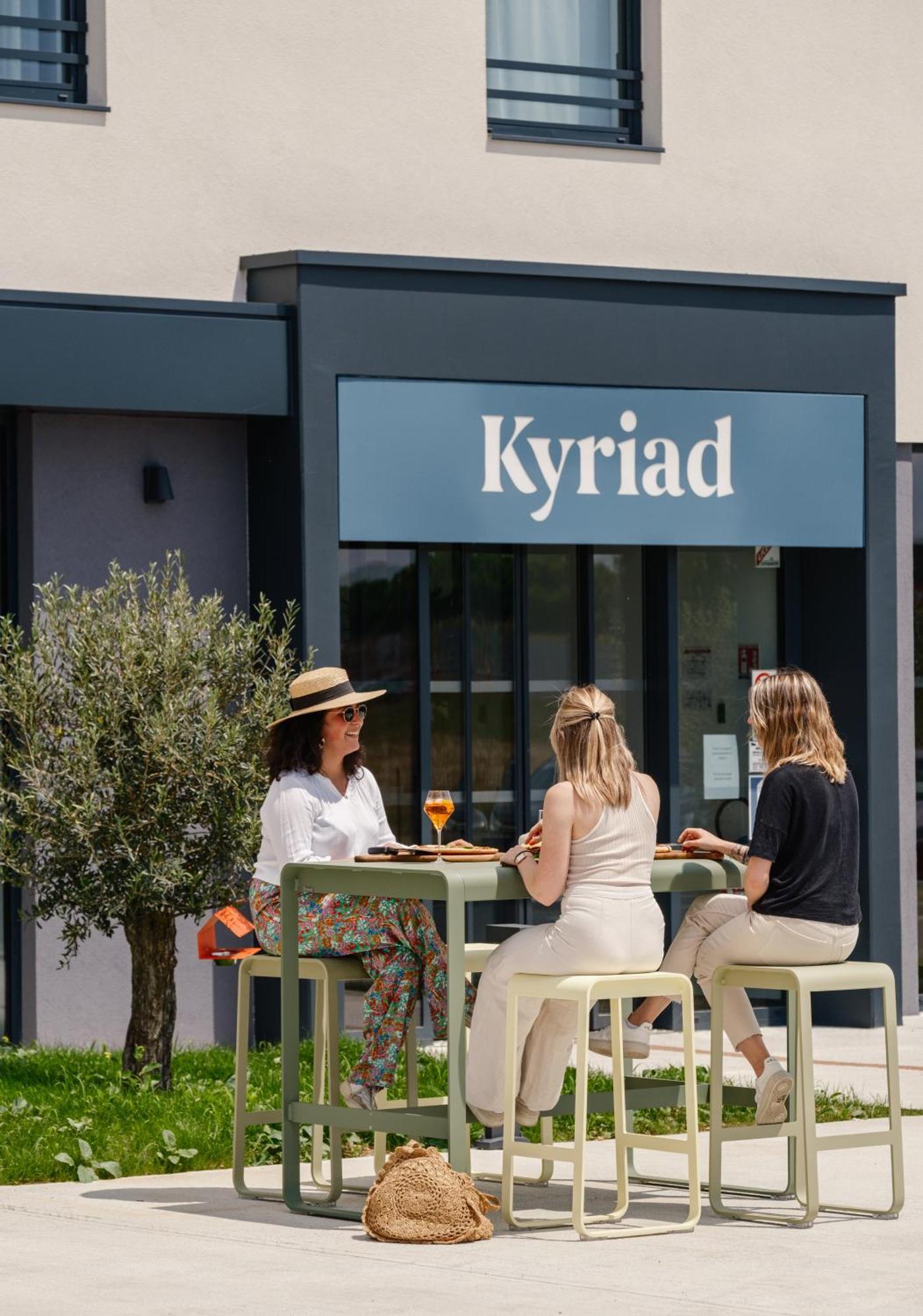 Kyriad Chateauroux Nord - Aeroport Deols Екстер'єр фото